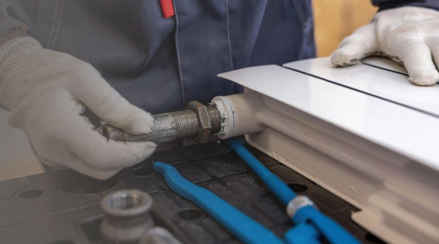 Expert burst pipe repair services in Linden, TN